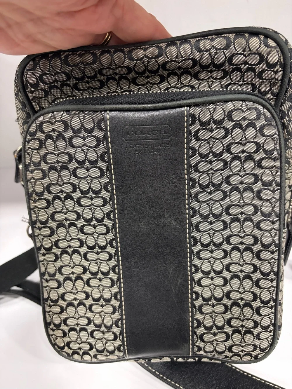 Vintage Y2K, 2004 Coach Men’s Gray Signature Crossbody Messenger